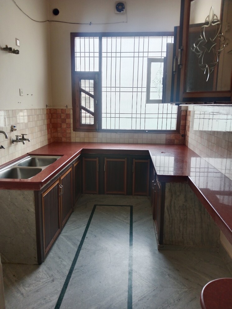 Kitchen, sector 18 2.5 Bedroom 1800 Sq.Ft. Builder Floor In Sector 18 Panipat 9125242