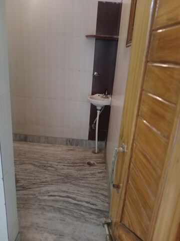 Bathroom in 2.5 BHK Builder Floor at Sector 18 – for Rent