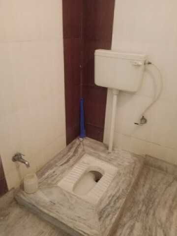 Bathroom in 2.5 BHK Builder Floor at Sector 18 – for Rent