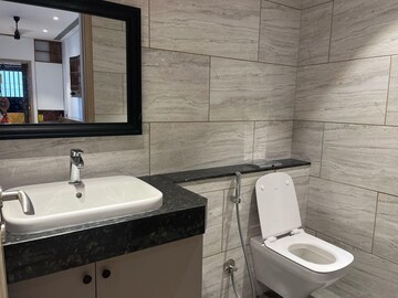 Attached Bathroom in 4 BHK Apartment at Rustomjee Crown, Prabhadevi – for Rent