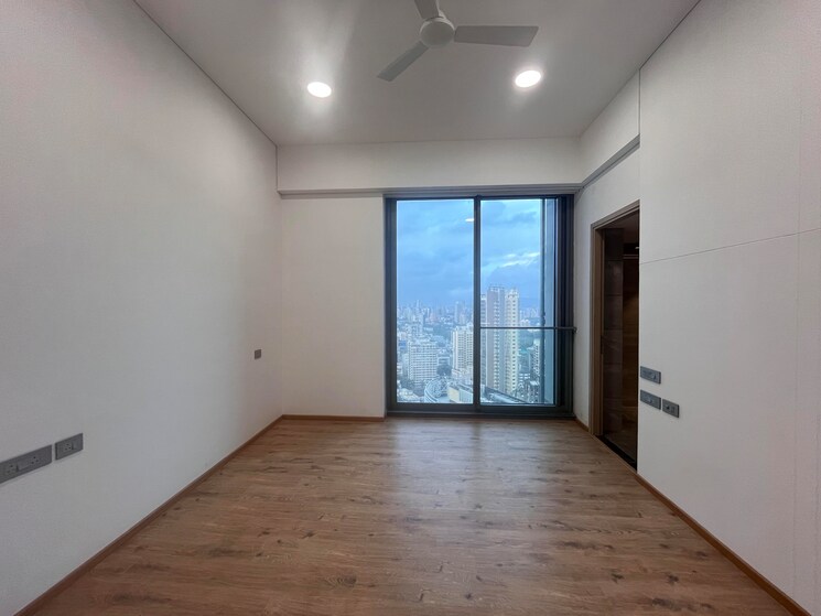 Room, rustomjee-crown 4 Bedroom 2100 Sq.Ft. Apartment In Prabhadevi Mumbai 9125247