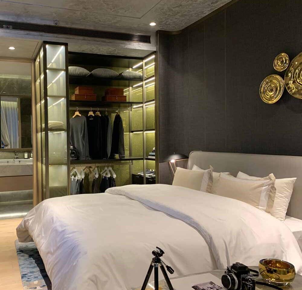 4 BHK + Pooja Room,Servant Room Apartment For Rent in Rustomjee Crown