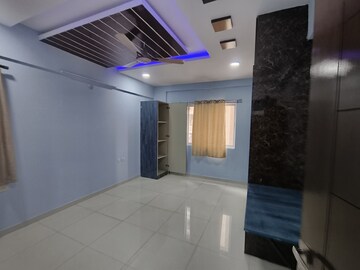 Room in 3 BHK Apartment at Raheja Vistas, Nacharam – for Rent