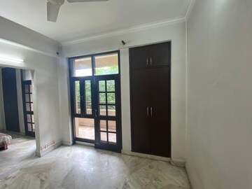 Room in 3 BHK Independent House at Sector 50 – for Rent