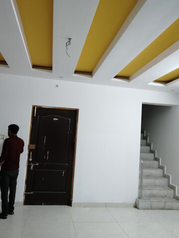 Furnished Amenities in 4 BHK Independent House at Aliganj – for Rent