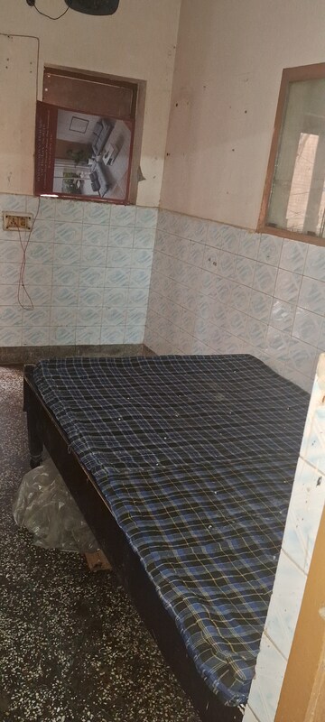 Team Area in 1 BHK Independent House at Sector 12 – for Rent