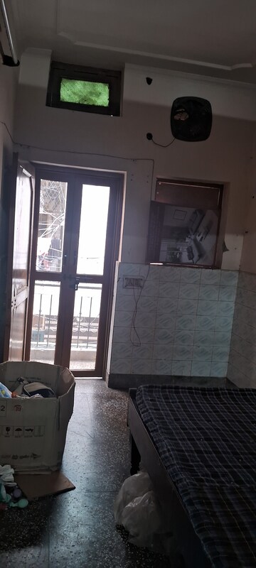 Furnished Amenities in 1 BHK Independent House at Sector 12 – for Rent