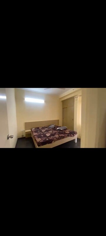 Bedroom in 2 BHK Builder Floor at Panchsheel Greens II, Sector 16 Greater Noida – for Rent