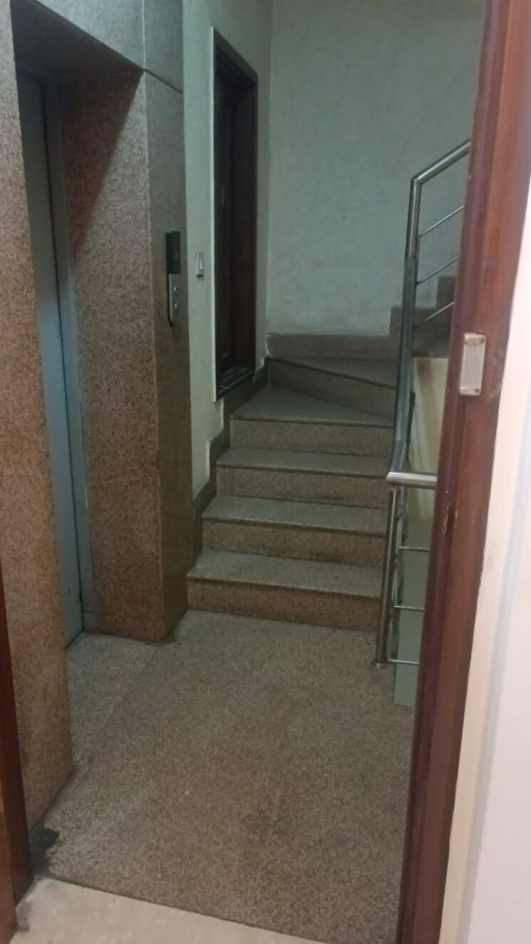 undefined, chittaranjan park 3 Bedroom 1300 Sq.Ft. Builder Floor In Chittaranjan Park Delhi 9125313