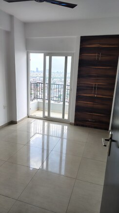 2 BHK Apartment For Sale in Amrapali Zodiac