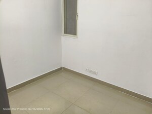 Room in 2.5 BHK Apartment at Prateek Laurel, Sector 120 – for Sale