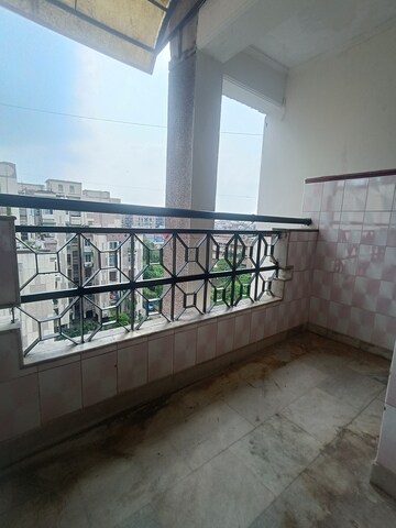 Balcony in 3.5 BHK Apartment at Mayur Vihar Phase 1 Extension – for Rent