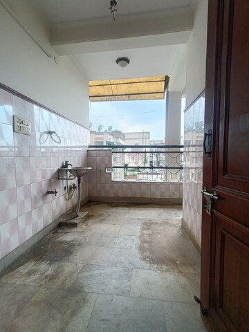 Balcony in 3.5 BHK Apartment at Mayur Vihar Phase 1 Extension – for Rent
