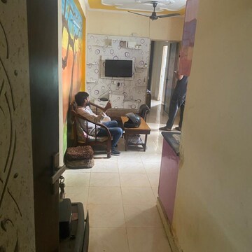 Team Area in 2 BHK Apartment at Auric Happy Homes, Sector 86 – for Rent