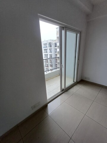 Room in 2 BHK Apartment at Paras Seasons, Sector 168 – for Sale