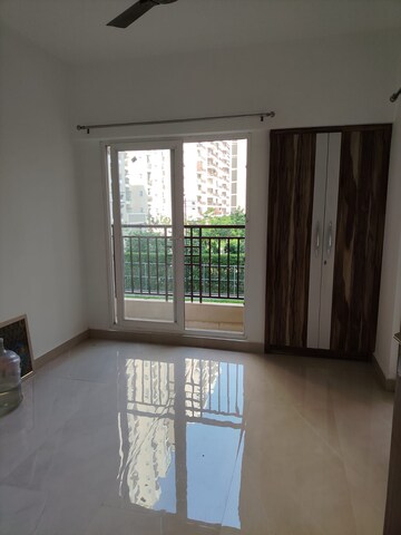 Room in 2 BHK Apartment at Ace Divino, Sector 1 Greater Noida – for Sale