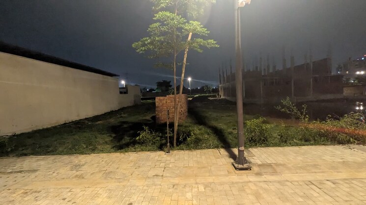 Balcony, sector 135  1005 Sq.Yd. Plot In Sector 135 Noida 9125372