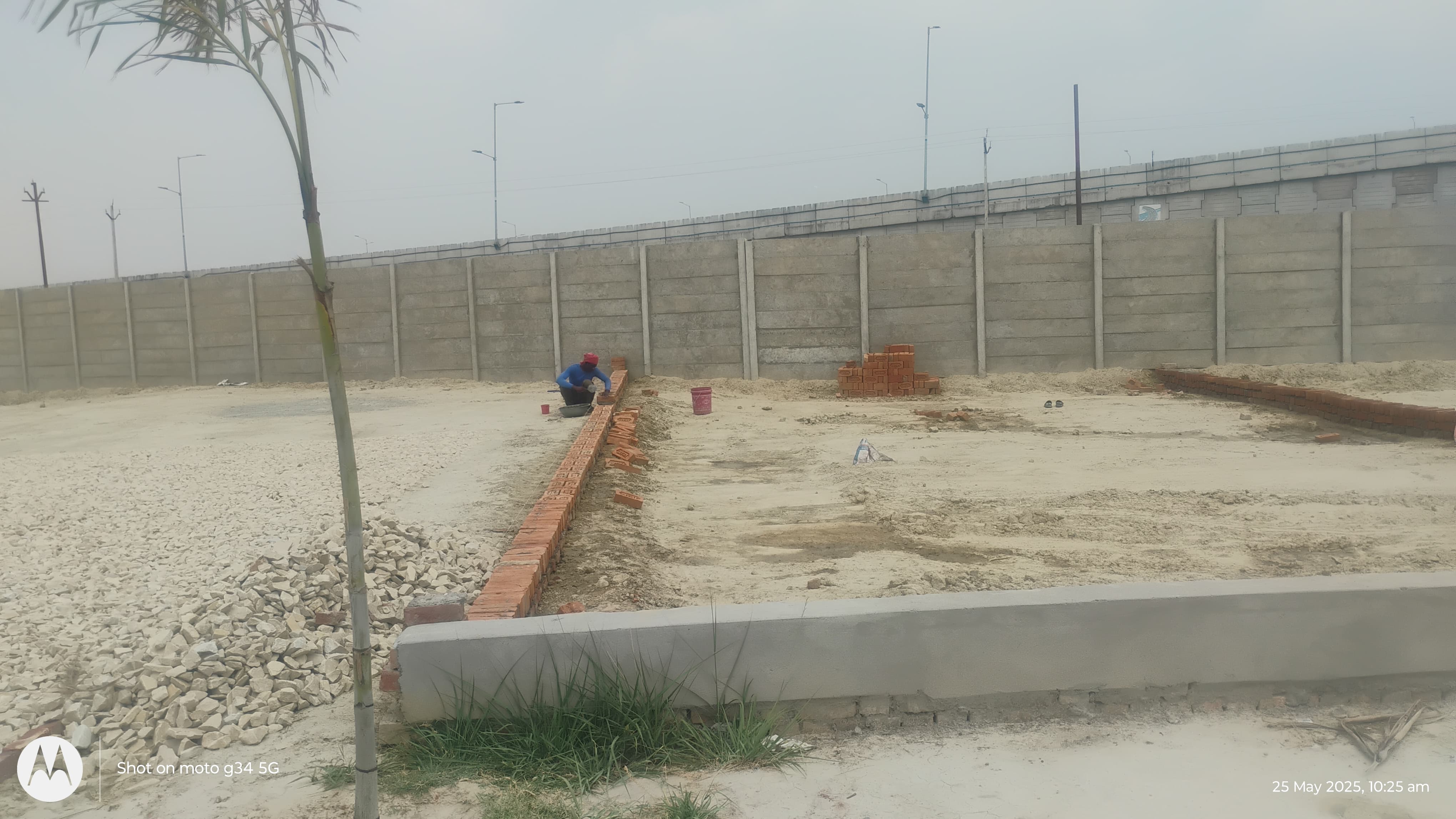 Plot For Sale in Sultanpur Road