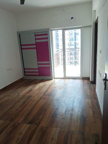 Room in 2 BHK Apartment at Ace Divino, Sector 1 Greater Noida – for Rent