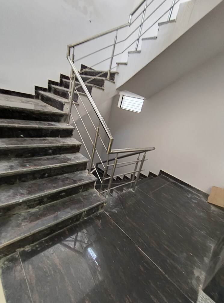 undefined, green fields colony 4 Bedroom 300 Sq.Yd. Builder Floor In Green Fields Colony Faridabad 9125502