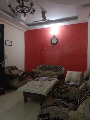 Living Room in 3 BHK Builder Floor at Green Fields Colony – for Rent