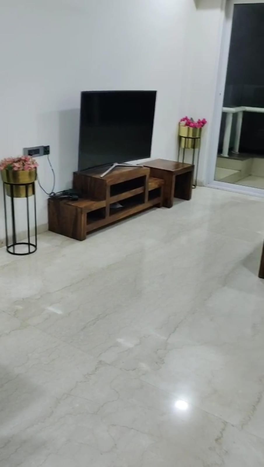 3 BHK + Pooja Room,Servant Room,Study Room,Extra Room Apartment For Rent in Omkar Alta Monte