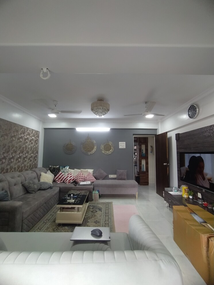 Bathroom, mangal-orchid-chs 2 Bedroom 800 Sq.Ft. Apartment In Andheri West Mumbai 9125592