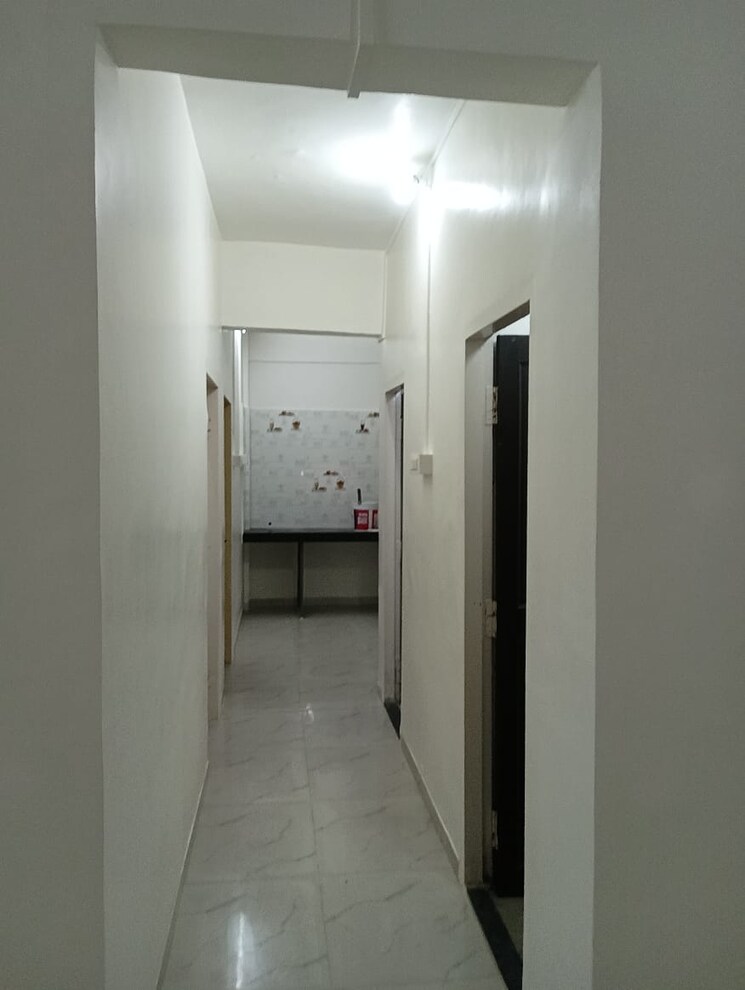 Nearby, gokhale-rahulkunj 2.5 Bedroom 1124 Sq.Ft. Apartment In Rambaug Colony Pune 9125591