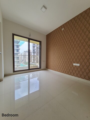 Room in 2 BHK Apartment at Paradise Sai Icon, Kharghar – for Rent