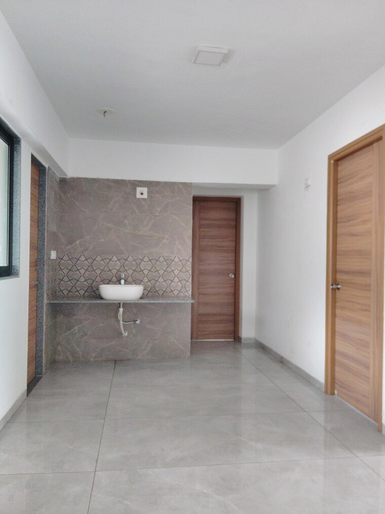 Room, shahibagh 4 Bedroom 3150 Sq.Ft. Apartment In Shahibagh Ahmedabad 6009054