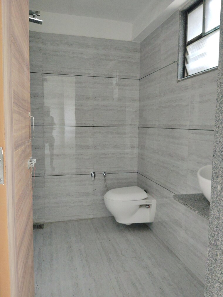 Bathroom, shahibagh 4 Bedroom 3150 Sq.Ft. Apartment In Shahibagh Ahmedabad 6009054