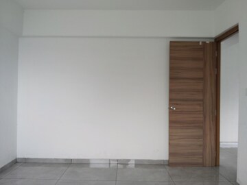 Room in 4 BHK Apartment at Shahibagh – for Sale