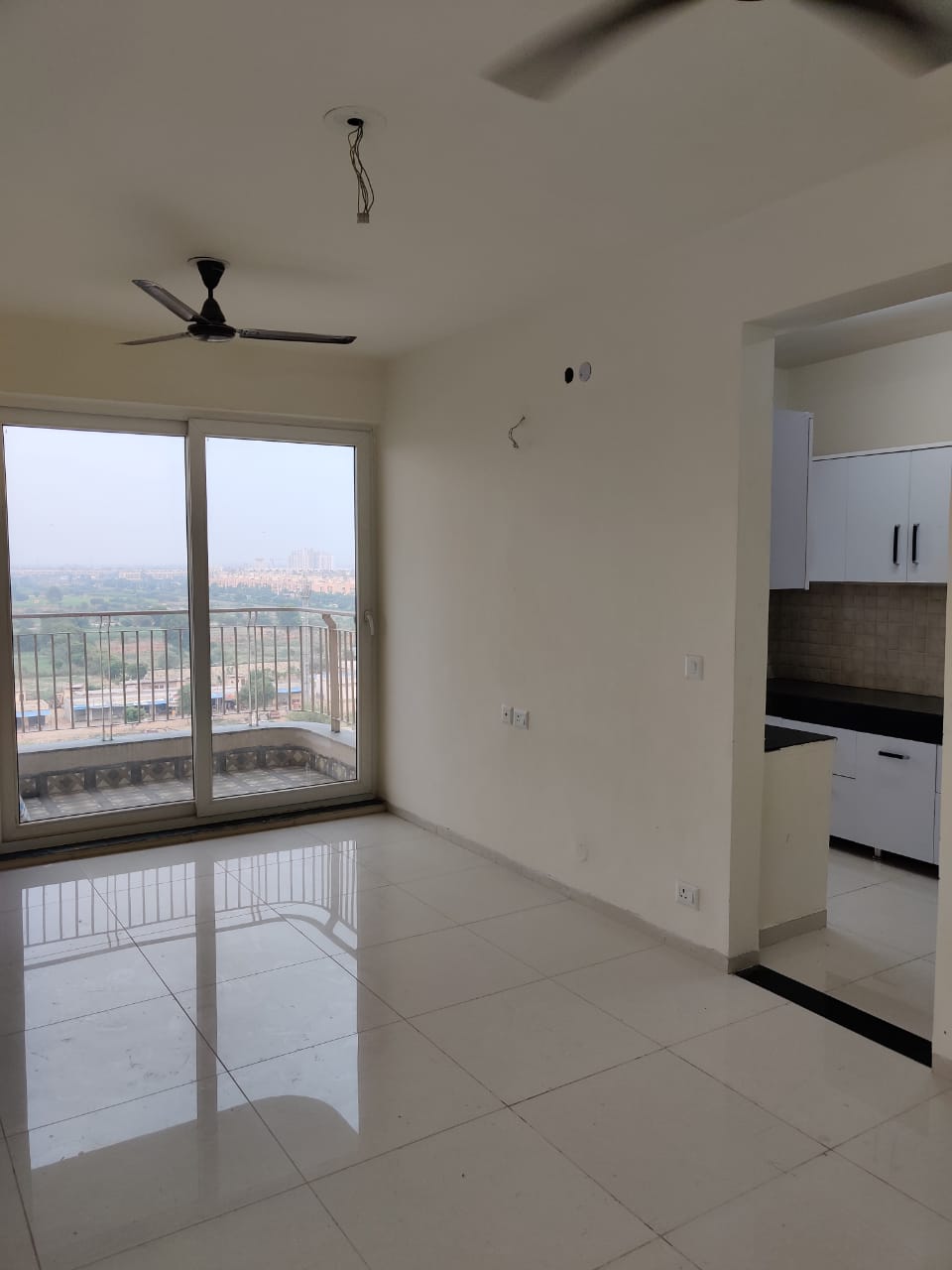2 BHK + Pooja Room Apartment For Rent in BPTP Discovery Park