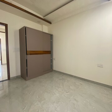 Room in 2 BHK Builder Floor at RPS Palm Drive, Khedi Road – for Rent