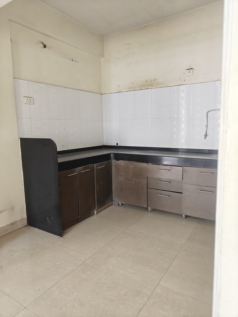 Kitchen, bramhacorp-emerald-county 3 Bedroom 1550 Sq.Ft. Apartment In Kondhwa Pune 9125654