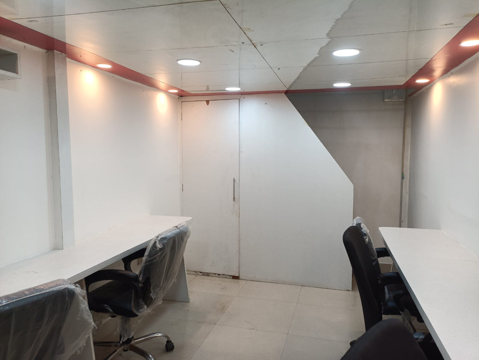 Office Space For Rent in Gaur City Center