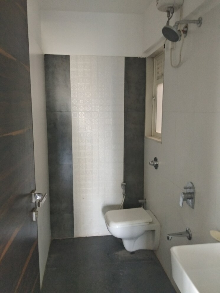 Bathroom, gurukrupa-marina-enclave 1 Bedroom 750 Sq.Ft. Apartment In Malad West Mumbai 9125704