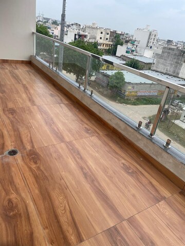 Balcony in 4 BHK Apartment at Mansarovar Extension – for Rent