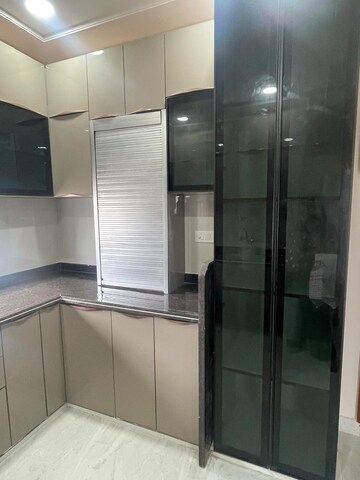 Kitchen in 4 BHK Apartment at Mansarovar Extension – for Rent