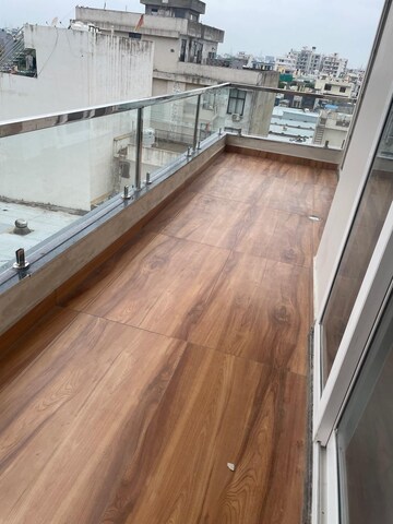 Balcony in 4 BHK Apartment at Mansarovar Extension – for Rent