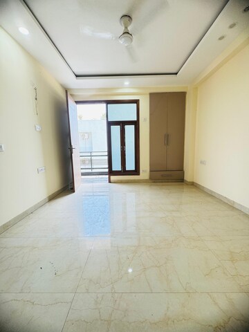 Room in 3 BHK Builder Floor at Risland Sky Mansion, Chattarpur – for Rent