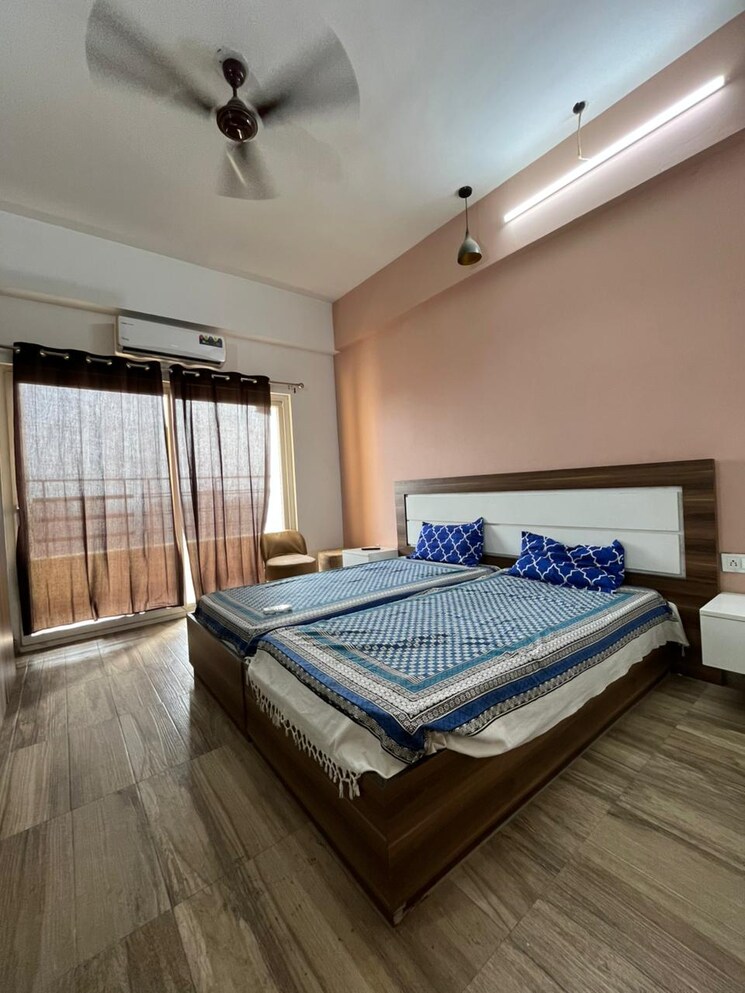 Bedroom, paramount-golfforeste 1 Bedroom 435 Sq.Ft. Apartment In Zeta I Greater Noida Greater Noida 9125713