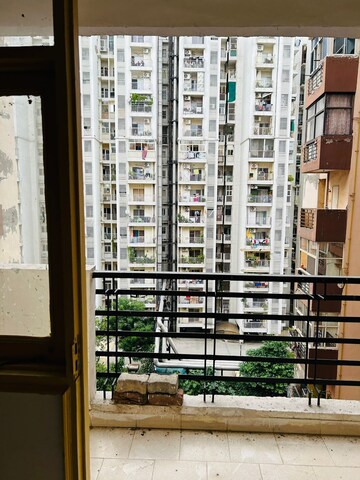 Master Plan in 2 BHK Apartment at Devika Skypers, Raj Nagar Extension – for Rent