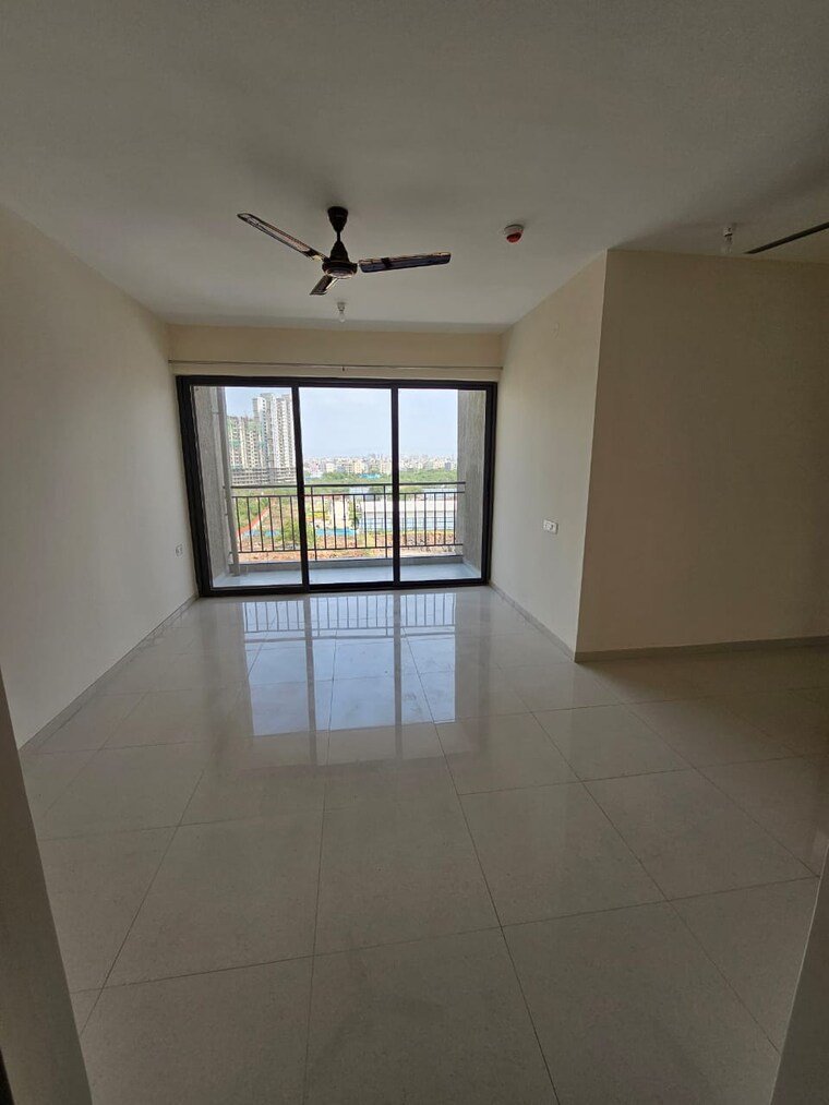 Room, osian-almanova 3 Bedroom 1058 Sq.Ft. Apartment In Mundhwa Pune 9125731