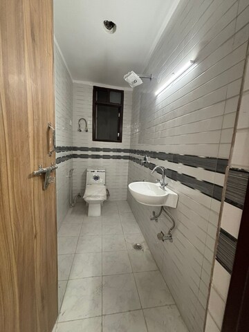 Bathroom in 2 BHK Builder Floor at Saket – for Rent