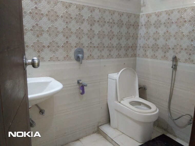 Bathroom, saket 2 Bedroom 800 Sq.Ft. Builder Floor In Saket Delhi 9125831