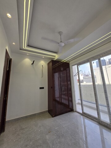 Room in 1 BHK Apartment at Palm Residency Chhatarpur, Chattarpur – for Rent