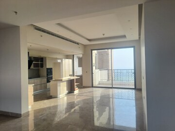Room in 4 BHK Apartment at Gulshan Dynasty, Sector 144 – for Rent