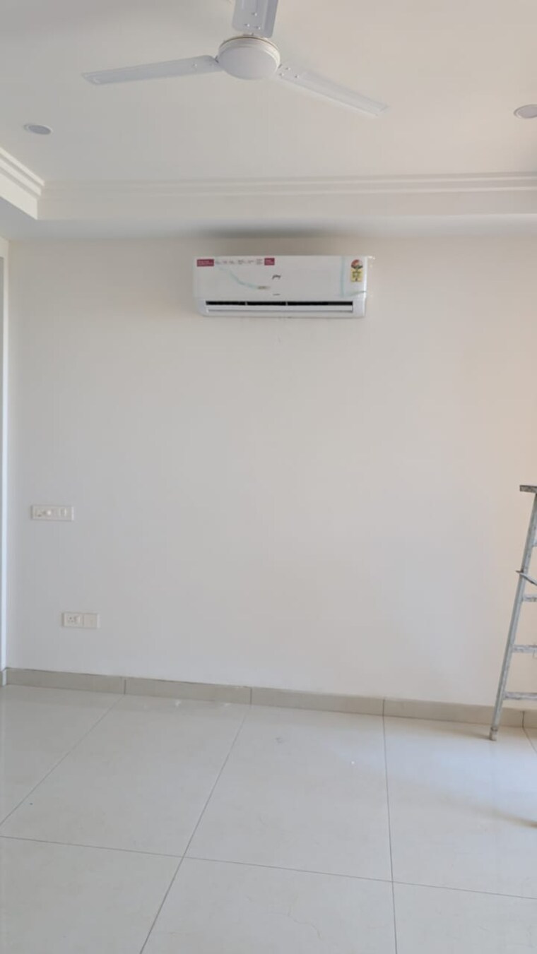 Room, sector 82 3 Bedroom 1995 Sq.Ft. Apartment In Sector 82 Mohali 9125846