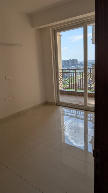 3 BHK Apartment For Rent in Sector 82